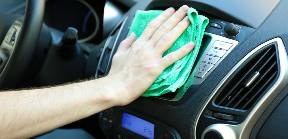 Как эффективно избавиться от пыли в салоне авто?